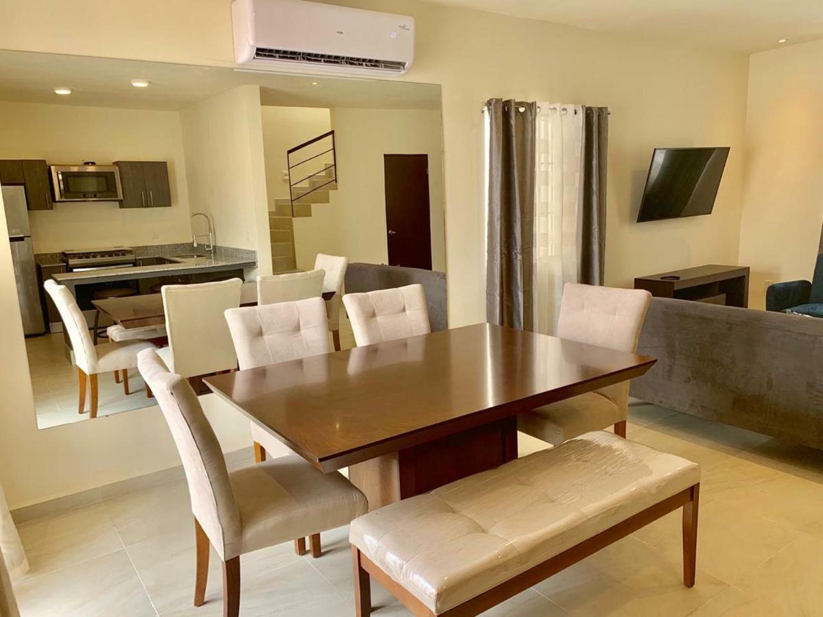 Beautiful 3 Br/3.5 Bath Home@selvanova *