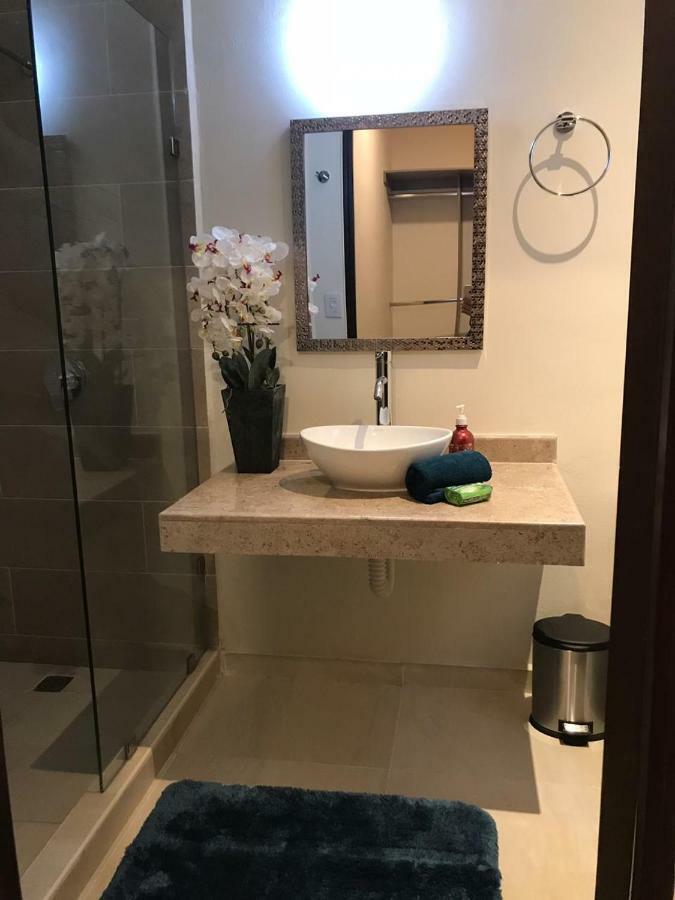 Beautiful 3 Br/3.5 Bath Home@selvanova Villa